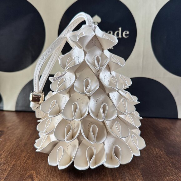 Kate Spade Winter Pine 3D Tree Wristlet KM753 Retail $349 Limited Edition - Picture 1 of 6